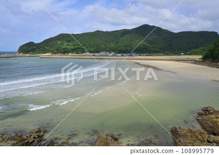 Scenery of Shiragahama Takahama and Nakahama Beach, Goto City, Nagasaki Prefecture (2022) 108995779
