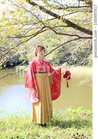 Pre-graduation hakama shooting location shooting image, female college student graduate location shooting rental costume Pre-graduation hakama shooting location shooting image, female college student graduate location shooting rental costume 108995917