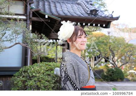 畢業前褲裙拍攝外景拍攝形象女大生畢業外景拍攝出租服裝 畢業前褲裙拍攝外景拍攝形象女大生畢業外景拍攝出租服裝 108996784