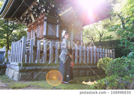 畢業前褲裙拍攝外景拍攝形象女大生畢業外景拍攝出租服裝 畢業前褲裙拍攝外景拍攝形象女大生畢業外景拍攝出租服裝 108996830