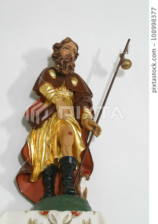 Saint Roch statue in Chapel parting of the apostles in Sagudovec, Croatia Saint Roch statue in Chapel parting of the apostles in Sagudovec, Croatia 108998377