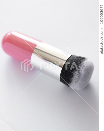 Make up brush for powder blusher isolated on white background Make up brush for powder blusher isolated on white background 109003675