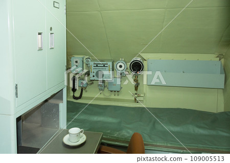 Captain's room of the Japan Maritime Self-Defense Force Yushio-class submarine Captain's room of the Japan Maritime Self-Defense Force Yushio-class submarine 109005513