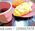 Bread, coffee and daily breakfast (lunch) 109007478