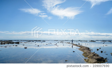 日本海灘百選 秋田縣宇野崎海岸男鹿半島 日本海灘百選 秋田縣宇野崎海岸男鹿半島 109007690