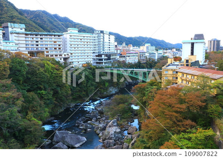 Early morning Kinugawa Onsen town autumn leaves scenery Early morning Kinugawa Onsen town autumn leaves scenery 109007822