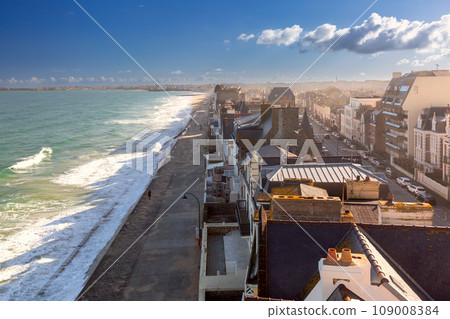 Medieval fortress Saint-Malo, Brittany, France 109008384