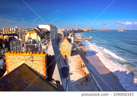 Medieval fortress Saint-Malo, Brittany, France 109008385