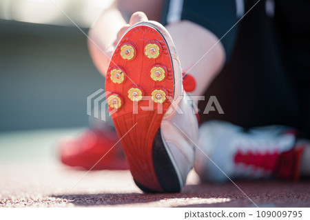 ground, land, female 109009795