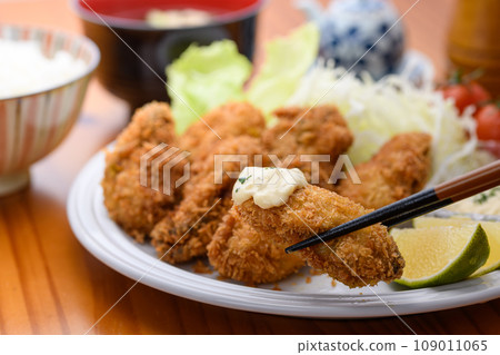 Oyster fried set meal 109011065