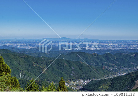 從禦嶽山纜車眺望筑波山 東京禦嶽山車站廣場 109011138