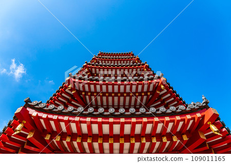 【神奈川縣】川崎大師的八角五層寶塔，色彩絢麗美麗 109011165