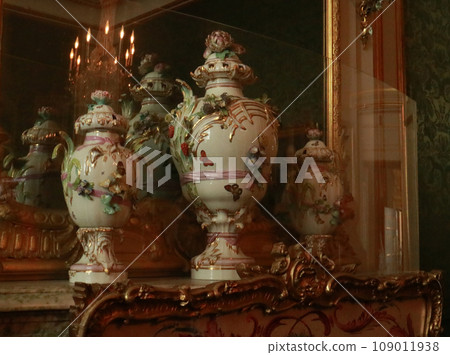 Drottningholm palace ornaments Drottningholm palace ornaments 109011938