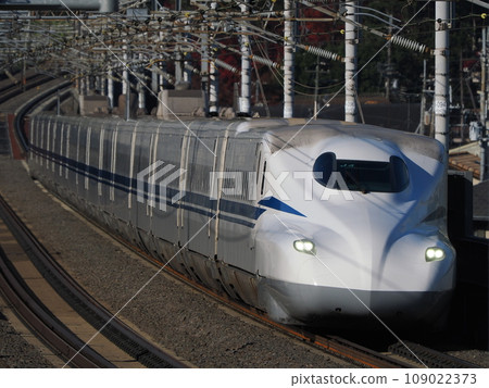 大津市瀨田附近的新幹線 N700S J4 編組 109022373