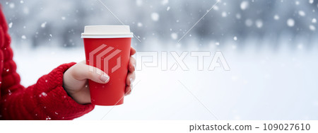 Cup of winter drink in hands Cup of winter drink in hands 109027610