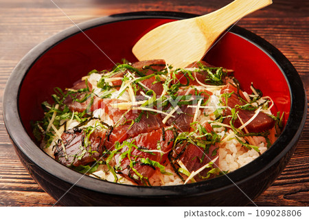 Bonito tekone sushi Bonito tekone sushi 109028806
