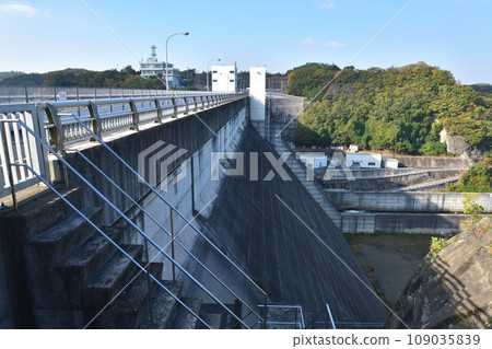 Donto Dam: A gravity-type concrete dam that supplies irrigation and water supply Donto Dam: A gravity-type concrete dam that supplies irrigation and water supply 109035839