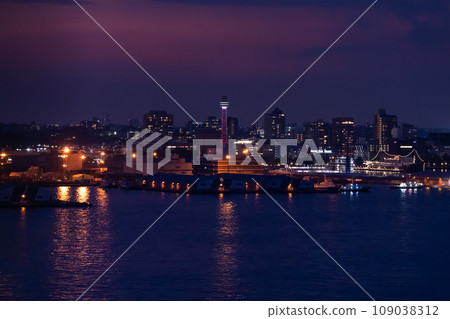 [神奈川縣] 橫濱灣區/海洋塔夜景 109038312