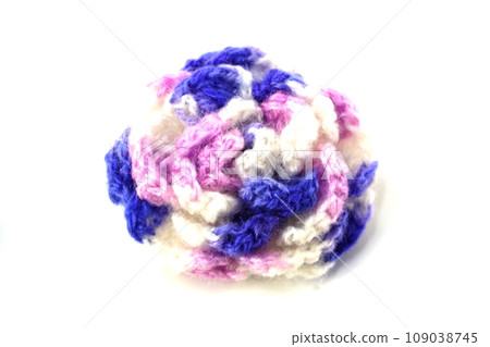 handmade knitting crochet flowers isolated on white background 109038745