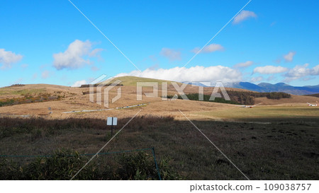 Kirigamine Plateau in Autumn Kirigamine Plateau in Autumn 109038757
