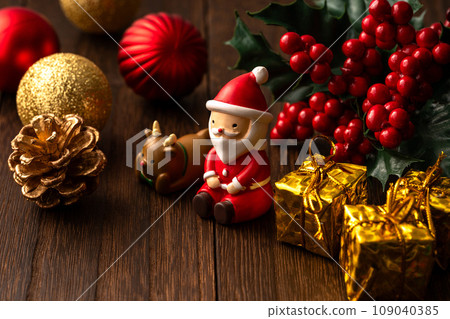 聖誕節背景。聖誕老人和馴鹿。 109040385