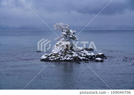 《富山縣》冬日天晴海岸/白雪皚皚的恩內瓦 109040706