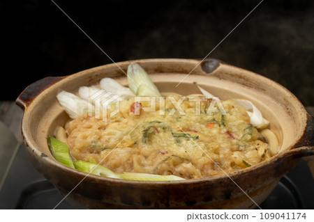 Boil nabeyaki udon Boil nabeyaki udon 109041174