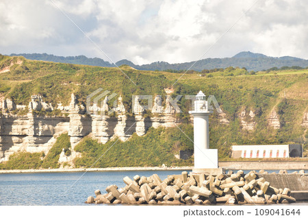 The lighthouse and Cape Tate seen from Otobe fishing port The lighthouse and Cape Tate seen from Otobe fishing port 109041644