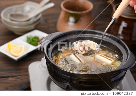 A hotpot dish rich in collagen, soft-shelled turtle hotpot A hotpot dish rich in collagen, soft-shelled turtle hotpot 109042387
