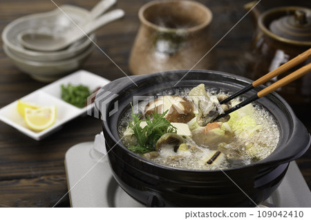 A hotpot dish rich in collagen, soft-shelled turtle hotpot 109042410