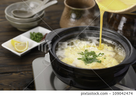Soft-shelled turtle porridge, a hotpot dish rich in collagen, soft-shelled turtle hotpot 109042474
