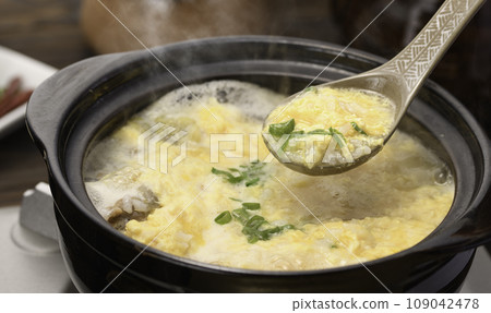 Soft-shelled turtle porridge, a hotpot dish rich in collagen, soft-shelled turtle hotpot 109042478