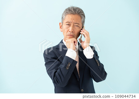 高級男性打電話 高級男性打電話 109044734