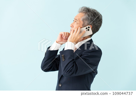 高級男性打電話 高級男性打電話 109044737