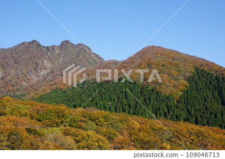 山在秋天秋天 山在秋天秋天 109046713