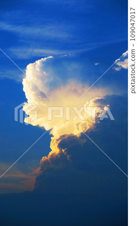 Majestic scenery of clouds at dusk Majestic scenery of clouds at dusk 109047017
