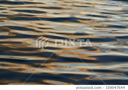 River surface reflecting the sunrise sky, Spring, Telephoto, 230303am 109047644