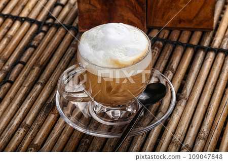 Cappuccino hot espresso with milk Cappuccino hot espresso with milk 109047848