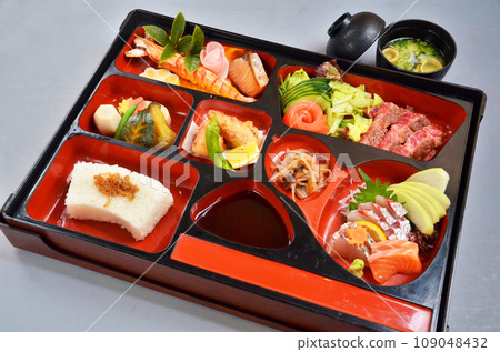 Delicious Shokado bento with bright colors Delicious Shokado bento with bright colors 109048432
