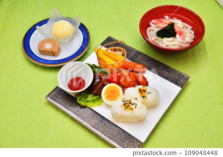 Lunch plate for kids Lunch plate for kids 109048448