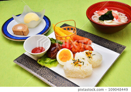 Lunch plate for kids Lunch plate for kids 109048449