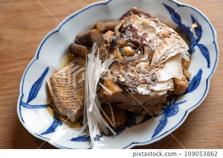 Red sea bream stew table Red sea bream stew table 109053862