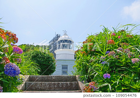 Kitakyushu City's Important Cultural Properties White Hesaki Lighthouse and Blue Suo Nada 109054476