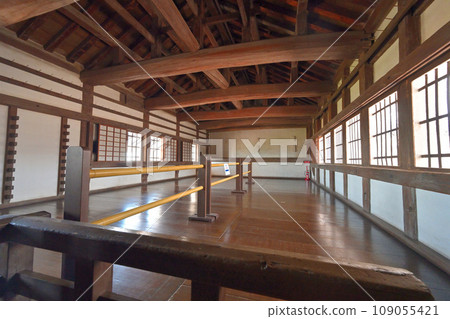 國寶姬路城小天守閣與砲樓走廊內景 國寶姬路城小天守閣與砲樓走廊內景 109055421