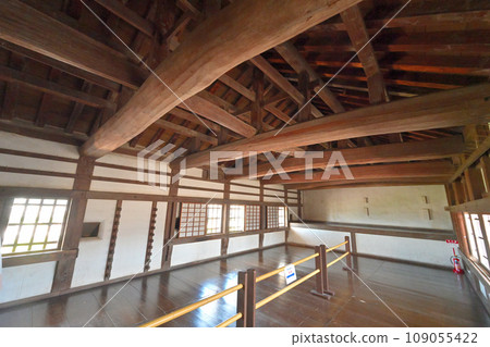 國寶姬路城小天守閣與砲樓走廊內景 109055422