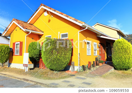 Colorful and cute bakery 109059550