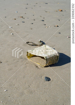 Marine debris that has washed away Marine debris that has washed away 109062392
