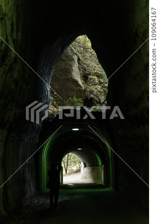 向山隧道 養老溪谷 向山隧道 養老溪谷 109064167