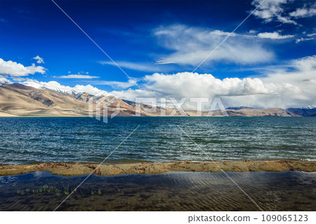 Himalayan mountain lake in Himalayas Tso Moriri (official name: Tsomoriri Wetland Conservation Reserve), Korzok, Changthang area, Ladakh, Jammu and Kashmir, India Himalayan mountain lake in Himalayas Tso Moriri (official name: Tsomoriri Wetland Conservation Reserve), Korzok, Changthang area, Ladakh, Jammu and Kashmir, India 109065123