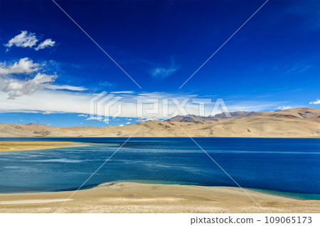 Tso Moriri lake in Himalayas, Ladakh, India 109065173